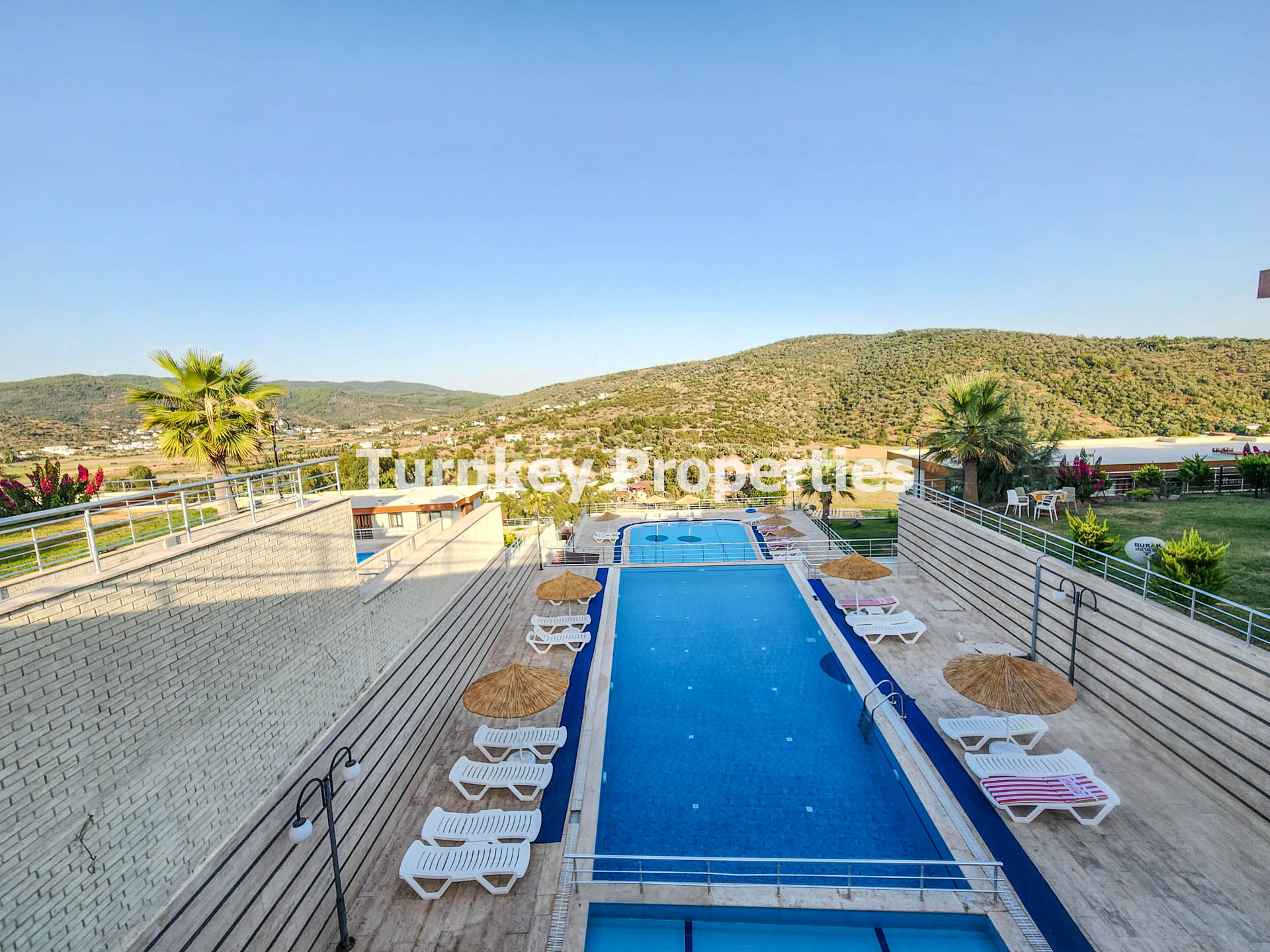 Dörttepe'de Eşinwood Satılık Bahçe Katı 1+1 Daire Geniş Bahçeli
